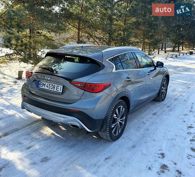 Позашляховик / Кросовер Infiniti QX30 2016 в Черкасах