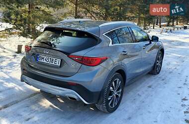 Внедорожник / Кроссовер Infiniti QX30 2016 в 