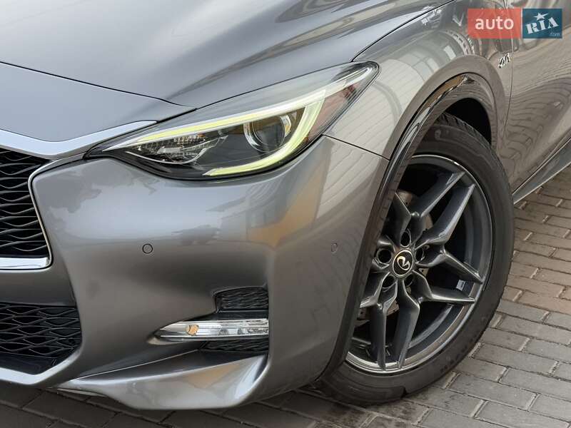 Позашляховик / Кросовер Infiniti QX30 2016 в Білій Церкві