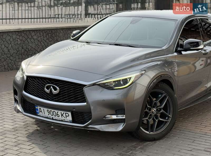 Позашляховик / Кросовер Infiniti QX30 2016 в Білій Церкві