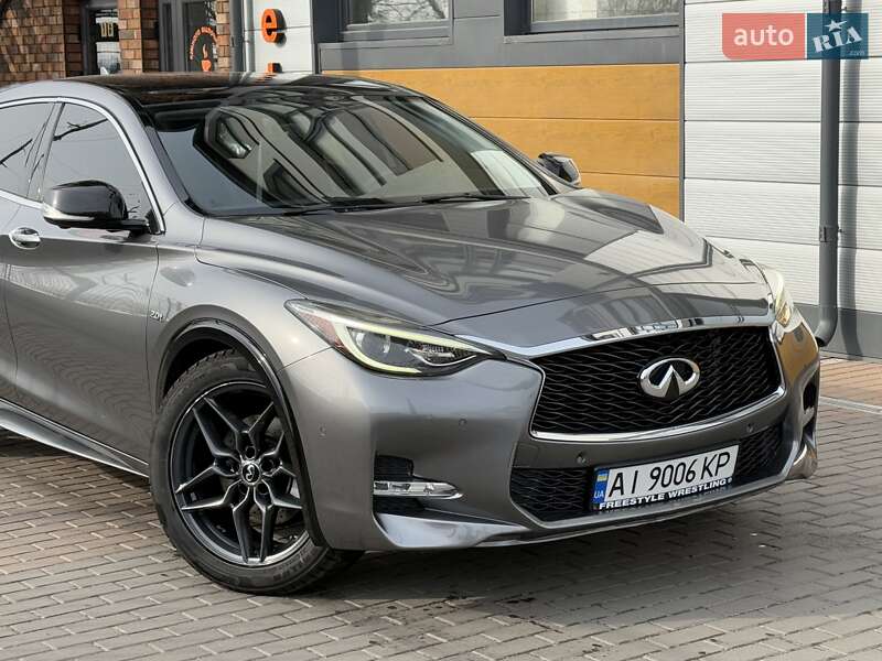 Позашляховик / Кросовер Infiniti QX30 2016 в Білій Церкві