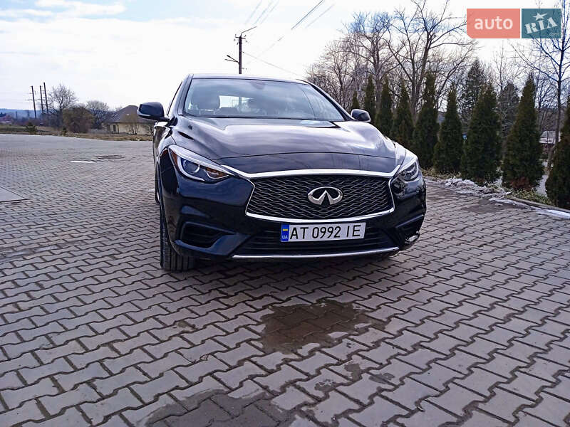 Внедорожник / Кроссовер Infiniti QX30 2017 в Ивано-Франковске