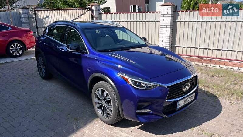 Внедорожник / Кроссовер Infiniti QX30 2016 в Киеве
