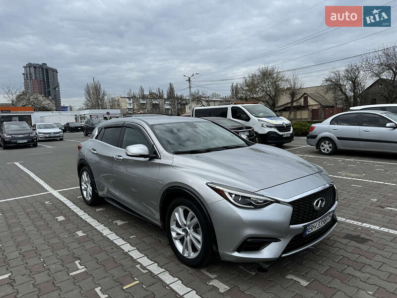 Внедорожник / Кроссовер Infiniti QX30 2017 в Одессе
