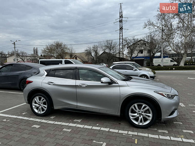 Внедорожник / Кроссовер Infiniti QX30 2017 в Одессе