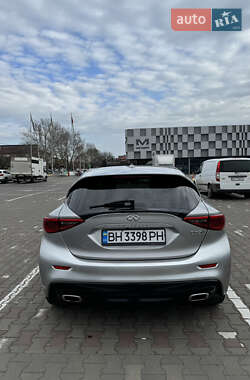Внедорожник / Кроссовер Infiniti QX30 2017 в 