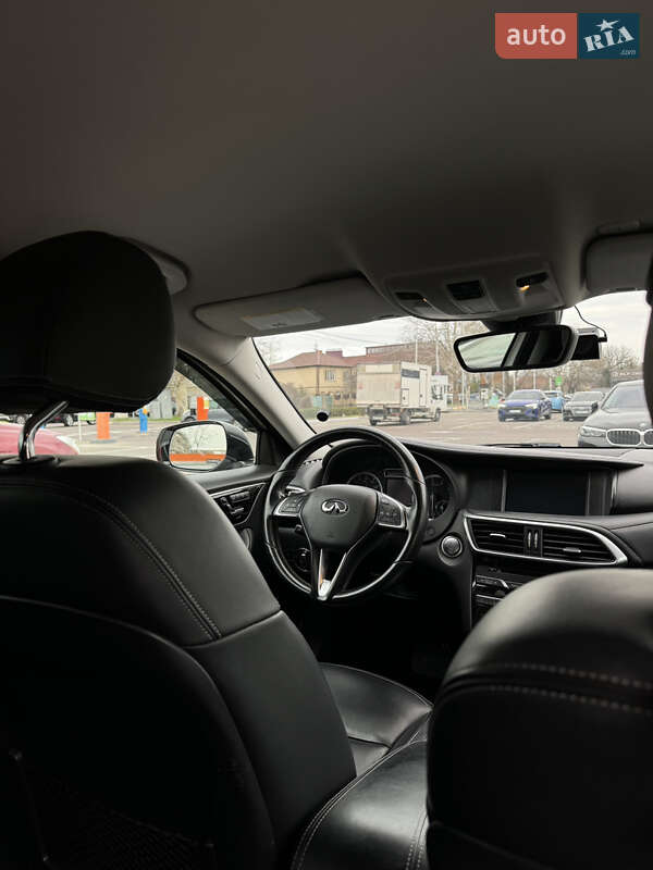 Внедорожник / Кроссовер Infiniti QX30 2017 в Одессе