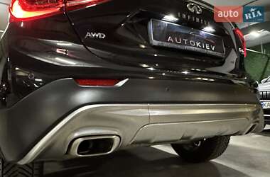 Внедорожник / Кроссовер Infiniti QX30 2018 в 