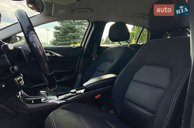 Позашляховик / Кросовер Infiniti QX30 2016 в 
