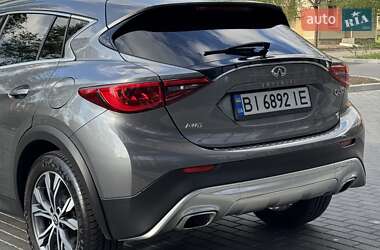 Внедорожник / Кроссовер Infiniti QX30 2016 в 