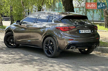Внедорожник / Кроссовер Infiniti QX30 2017 в 