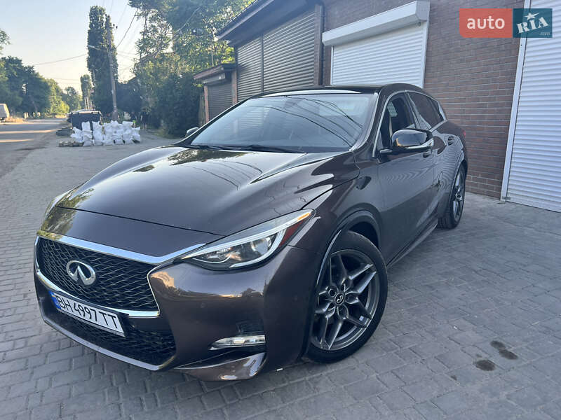 Внедорожник / Кроссовер Infiniti QX30 2016 в Одессе