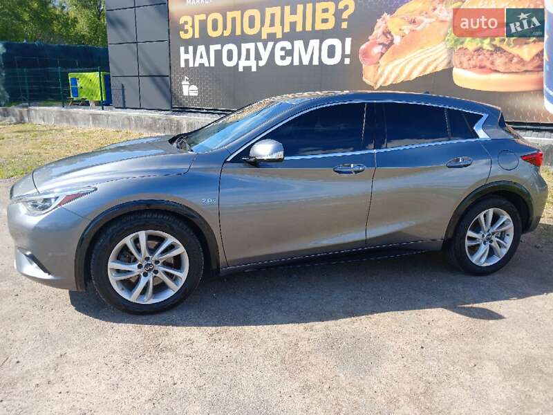 Позашляховик / Кросовер Infiniti QX30 2017 в Києві