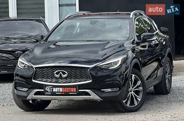 Внедорожник / Кроссовер Infiniti QX30 2016 в 