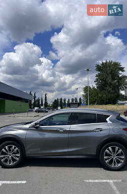 Внедорожник / Кроссовер Infiniti QX30 2017 в 