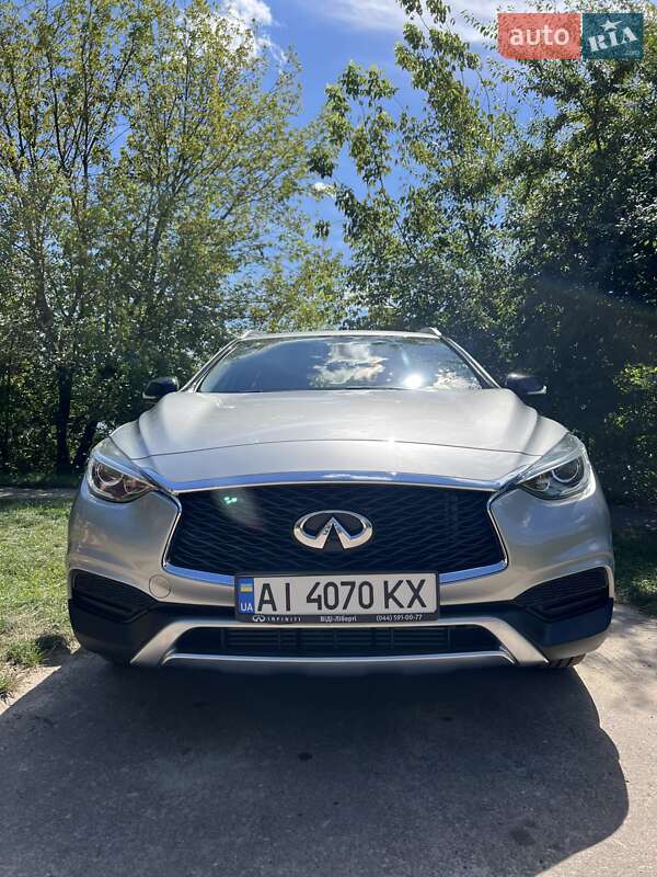 Внедорожник / Кроссовер Infiniti QX30 2016 в Киеве