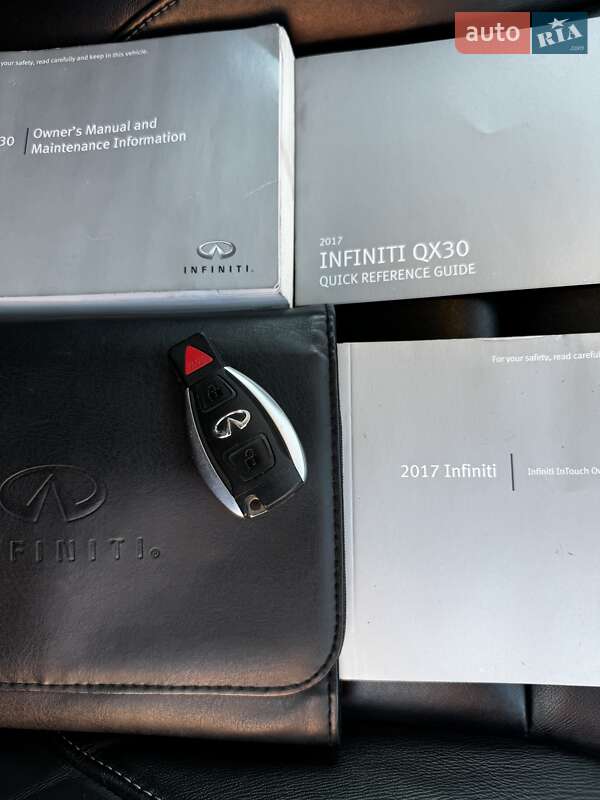 Внедорожник / Кроссовер Infiniti QX30 2016 в Киеве