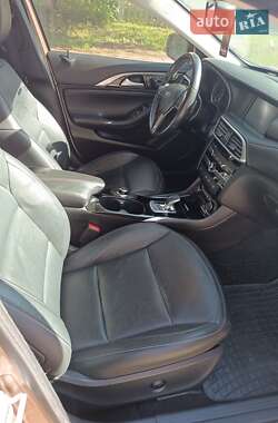 Внедорожник / Кроссовер Infiniti QX30 2017 в 