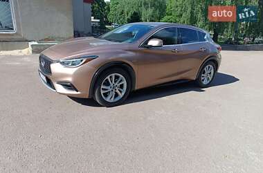 Внедорожник / Кроссовер Infiniti QX30 2017 в 