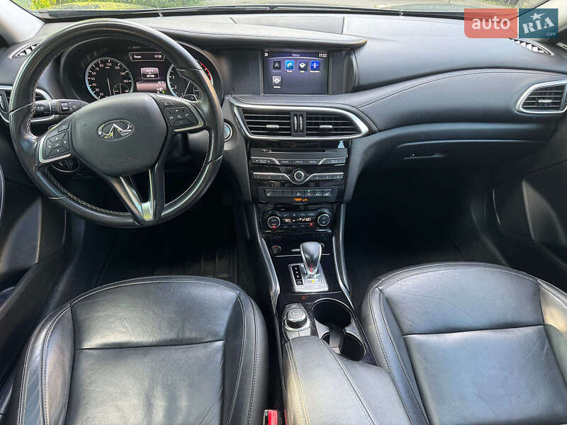 Позашляховик / Кросовер Infiniti QX30 2017 в Києві