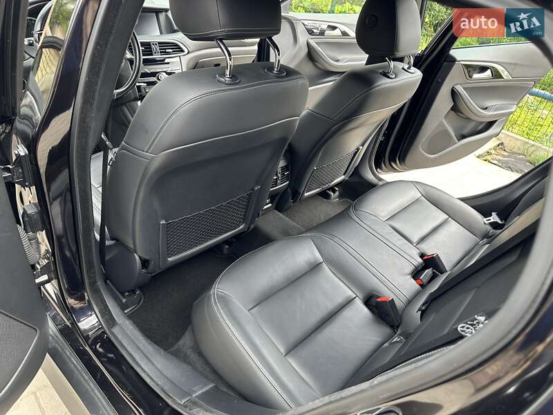 Внедорожник / Кроссовер Infiniti QX30 2017 в Черновцах