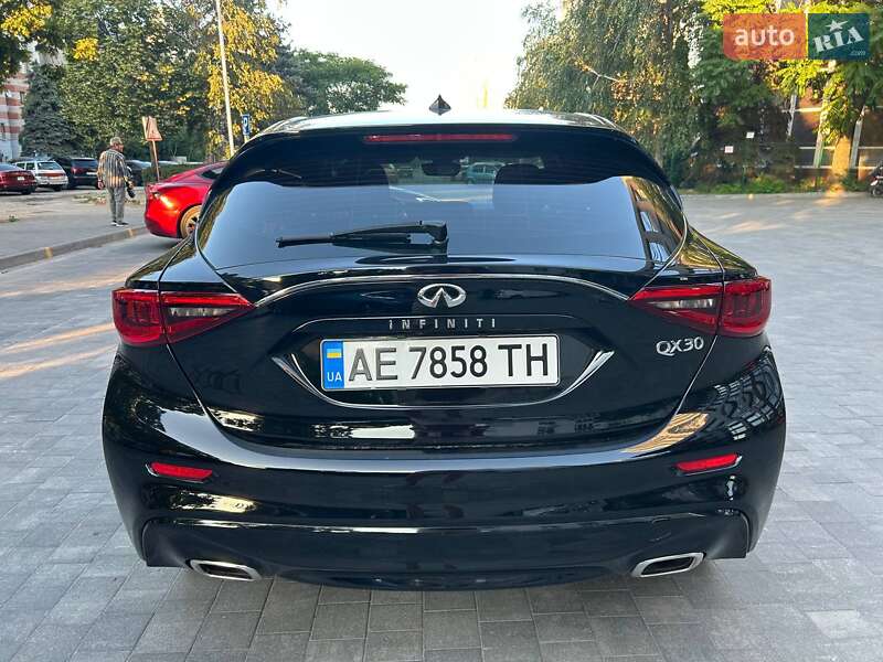 Внедорожник / Кроссовер Infiniti QX30 2017 в Днепре