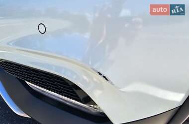 Внедорожник / Кроссовер Infiniti QX30 2017 в 