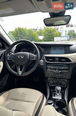 Внедорожник / Кроссовер Infiniti QX30 2018 в 