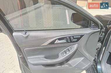 Внедорожник / Кроссовер Infiniti QX30 2016 в 