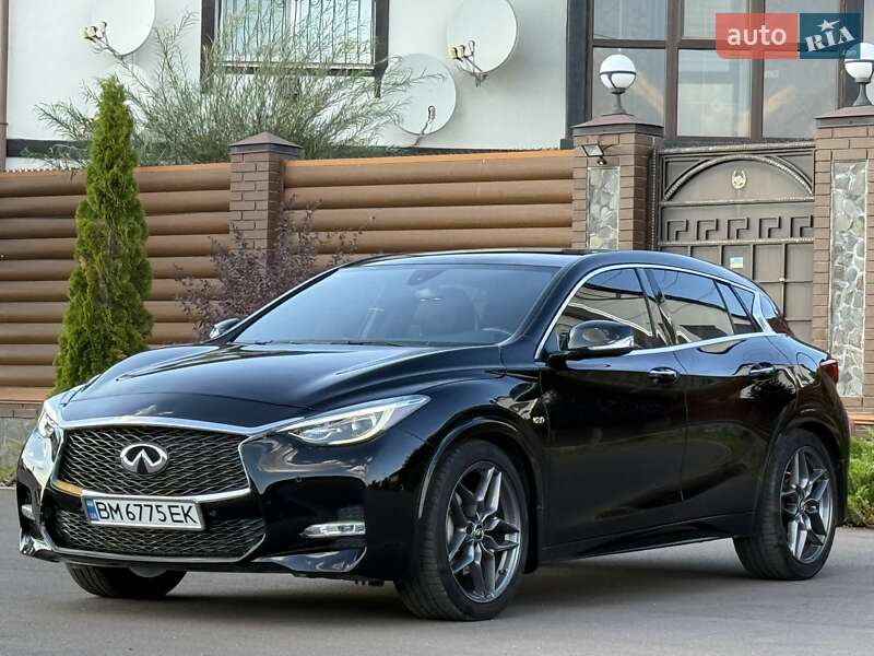 Внедорожник / Кроссовер Infiniti QX30 2016 в Киеве