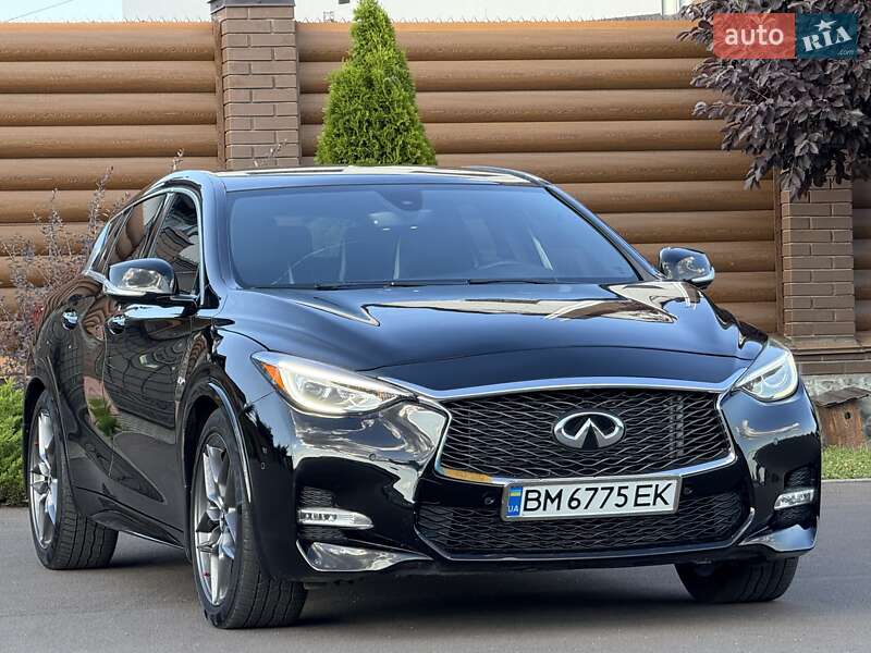 Внедорожник / Кроссовер Infiniti QX30 2016 в Киеве