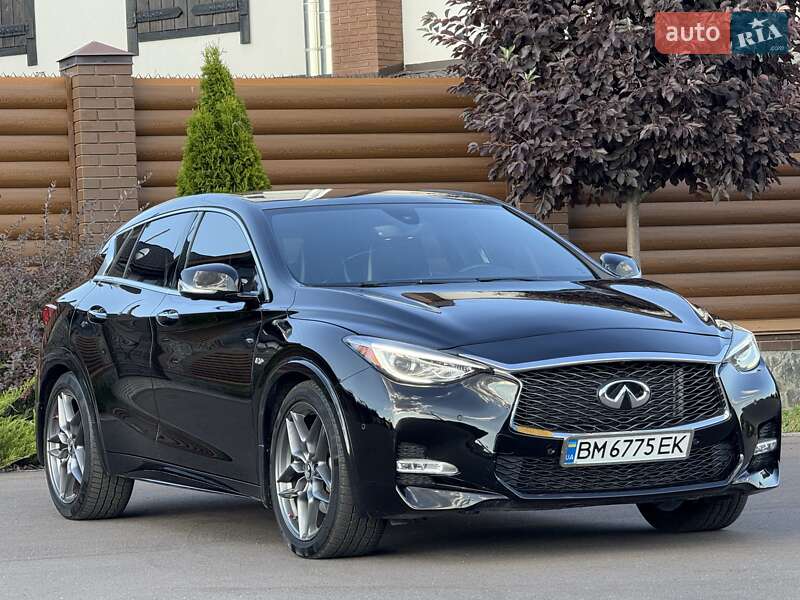 Внедорожник / Кроссовер Infiniti QX30 2016 в Киеве