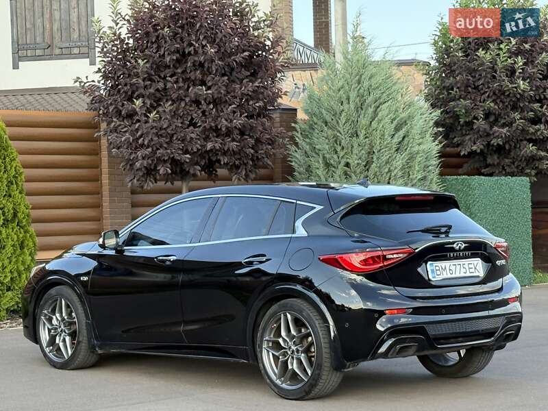 Внедорожник / Кроссовер Infiniti QX30 2016 в Киеве