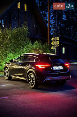 Позашляховик / Кросовер Infiniti QX30 2016 в Києві