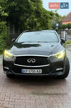 Позашляховик / Кросовер Infiniti QX30 2016 в Запоріжжі