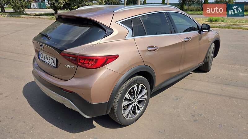 Внедорожник / Кроссовер Infiniti QX30 2017 в Черкассах