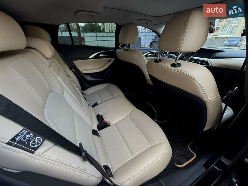 Внедорожник / Кроссовер Infiniti QX30 2016 в Харькове