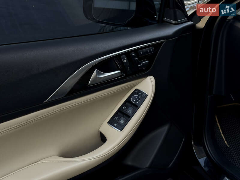 Внедорожник / Кроссовер Infiniti QX30 2016 в Харькове