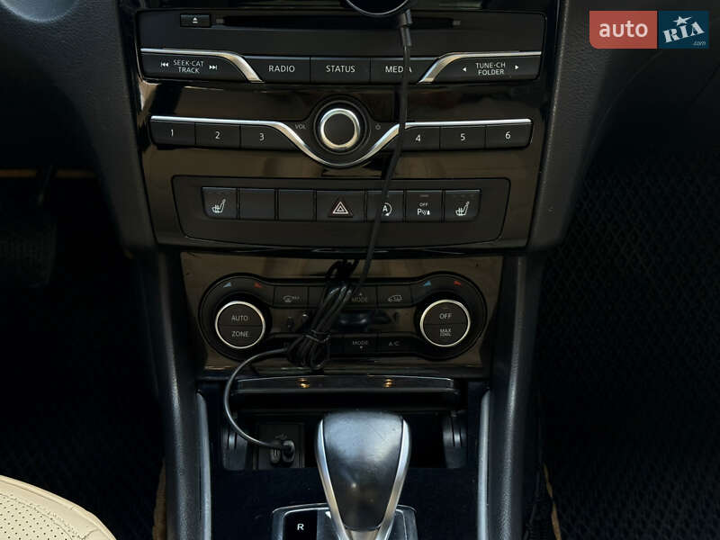 Внедорожник / Кроссовер Infiniti QX30 2016 в Харькове