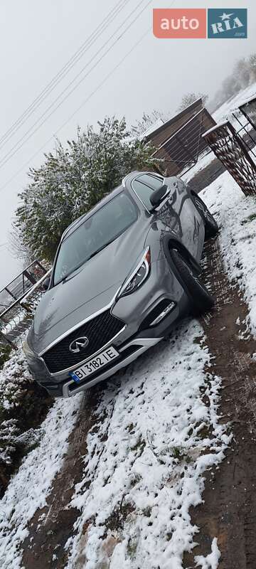 Внедорожник / Кроссовер Infiniti QX30 2016 в Горишних Плавнях