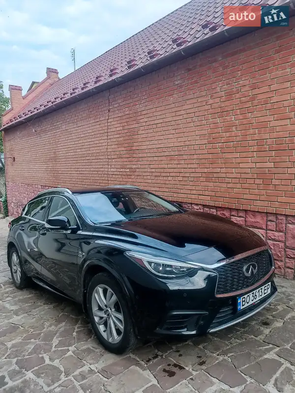 Infiniti QX30 2018