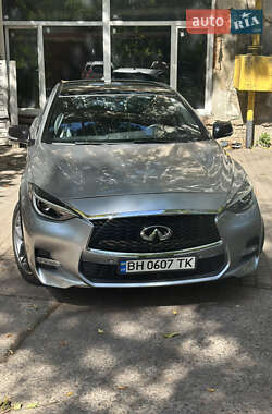 Внедорожник / Кроссовер Infiniti QX30 2017 в 