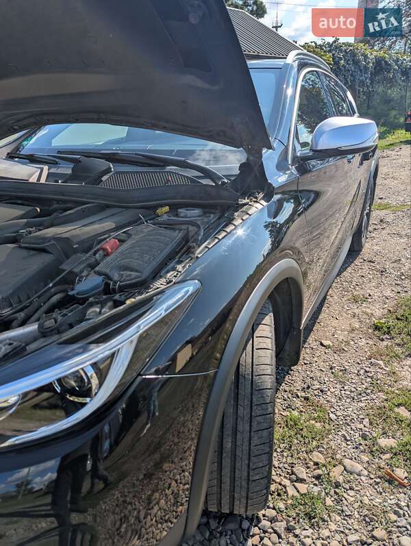Внедорожник / Кроссовер Infiniti QX30 2016 в Ужгороде