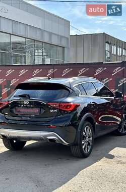 Внедорожник / Кроссовер Infiniti QX30 2018 в 