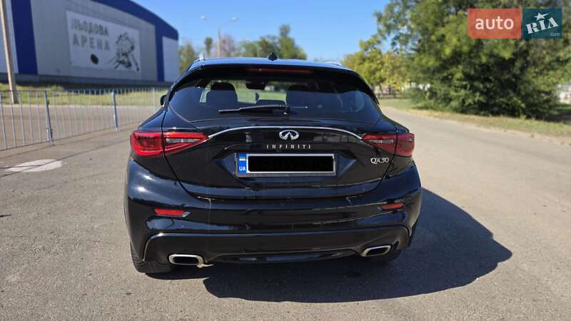 Внедорожник / Кроссовер Infiniti QX30 2017 в Кривом Роге