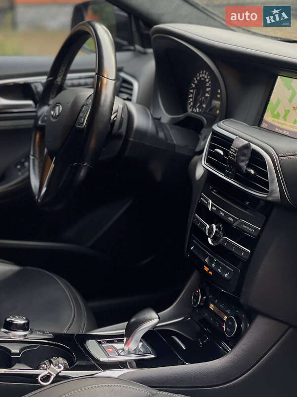 Внедорожник / Кроссовер Infiniti QX30 2017 в Ирпене