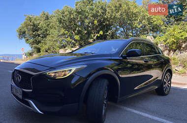 Внедорожник / Кроссовер Infiniti QX30 2016 в Львове