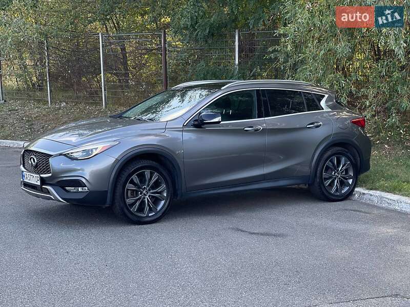 Позашляховик / Кросовер Infiniti QX30 2016 в Києві