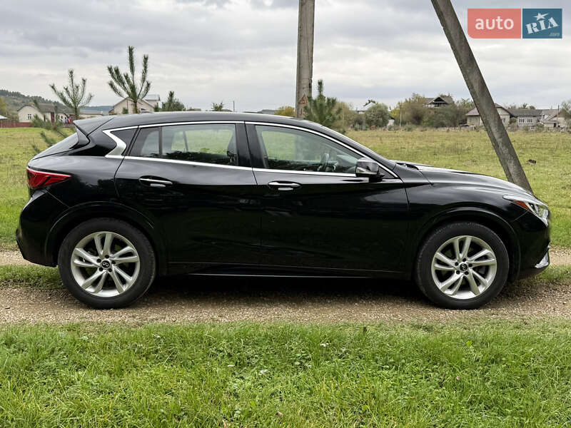 Внедорожник / Кроссовер Infiniti QX30 2017 в Ивано-Франковске