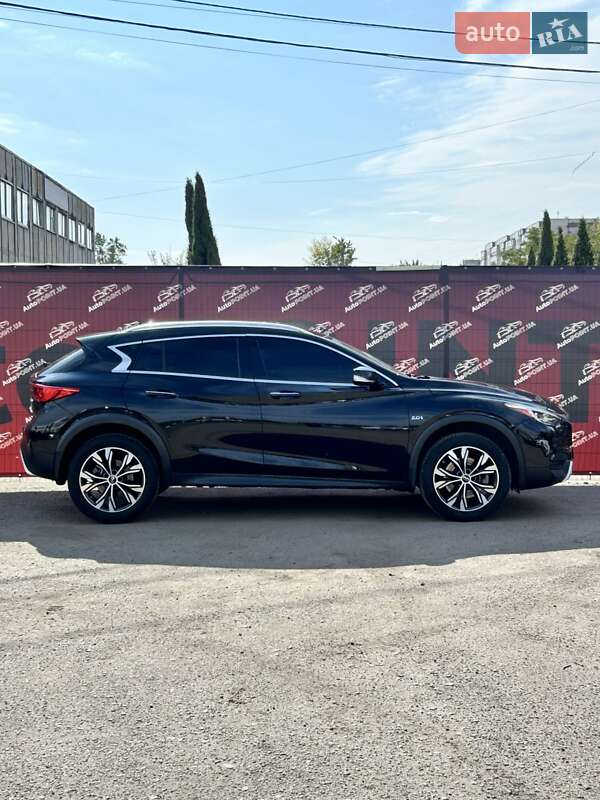 Внедорожник / Кроссовер Infiniti QX30 2018 в Сумах